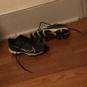 Nike youth baseball cleats (vapor)